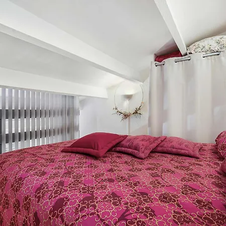 In Nearby Local Market Apartment Agde